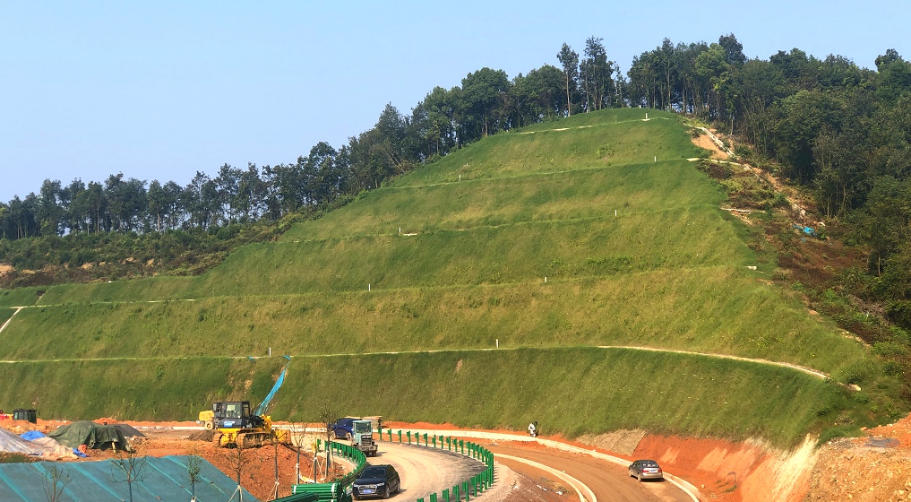 湖北回然護坡綠化工程 構(gòu)筑生態(tài)屏障，重塑綠色礦山
